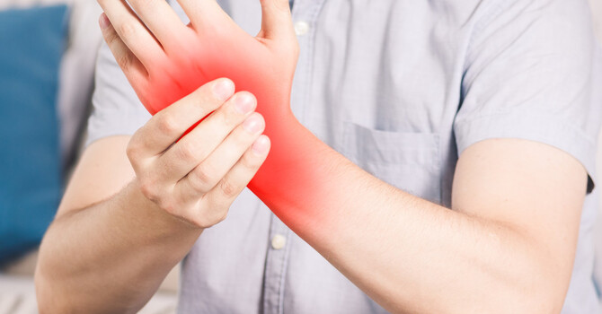 Ever Experienced Numbness, Tingling, or Weakness in Your Hands?  image