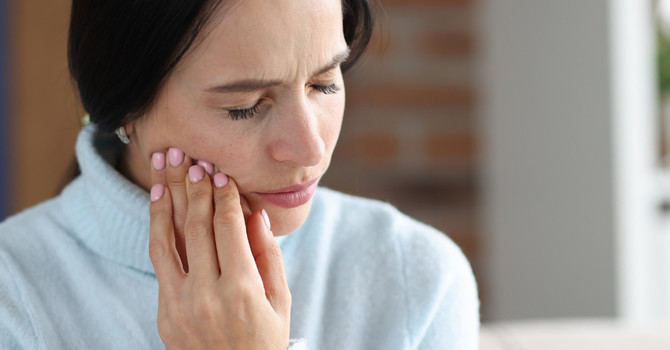 Jaw Pain After a Car Accident? Your TMJ Might Be the Culprit! 