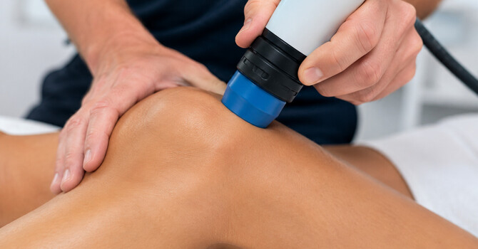 SoftWave Therapy for Knee Pain in Eugene, Oregon: A Non-Surgical Solution for Lasting Relief